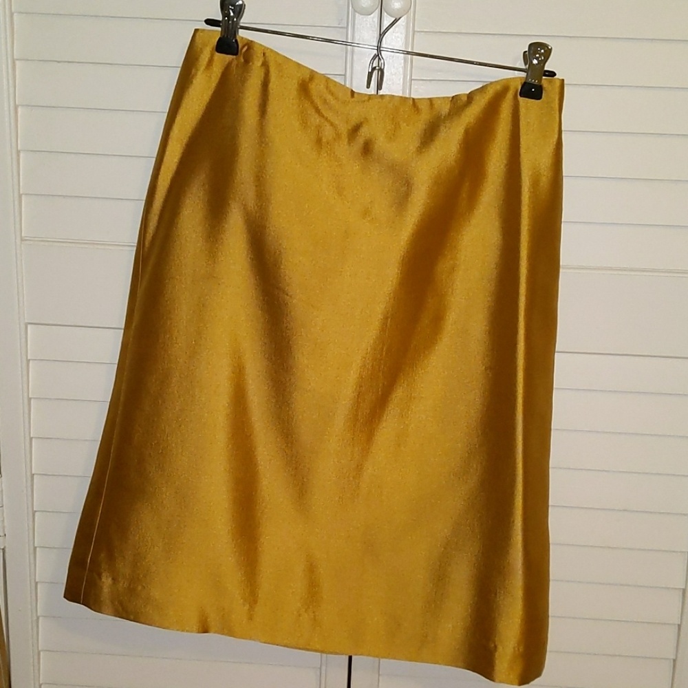 Yellow wool/silk blend pencil skirt